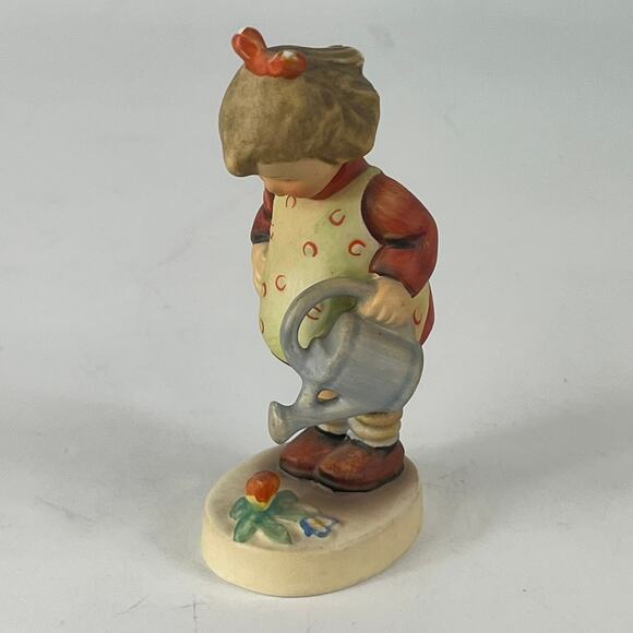 Vintage 1983 Hummel Figurine Goebel Little Gardener #74 TMK-5 Girl Watering Can - Picture 2 of 11